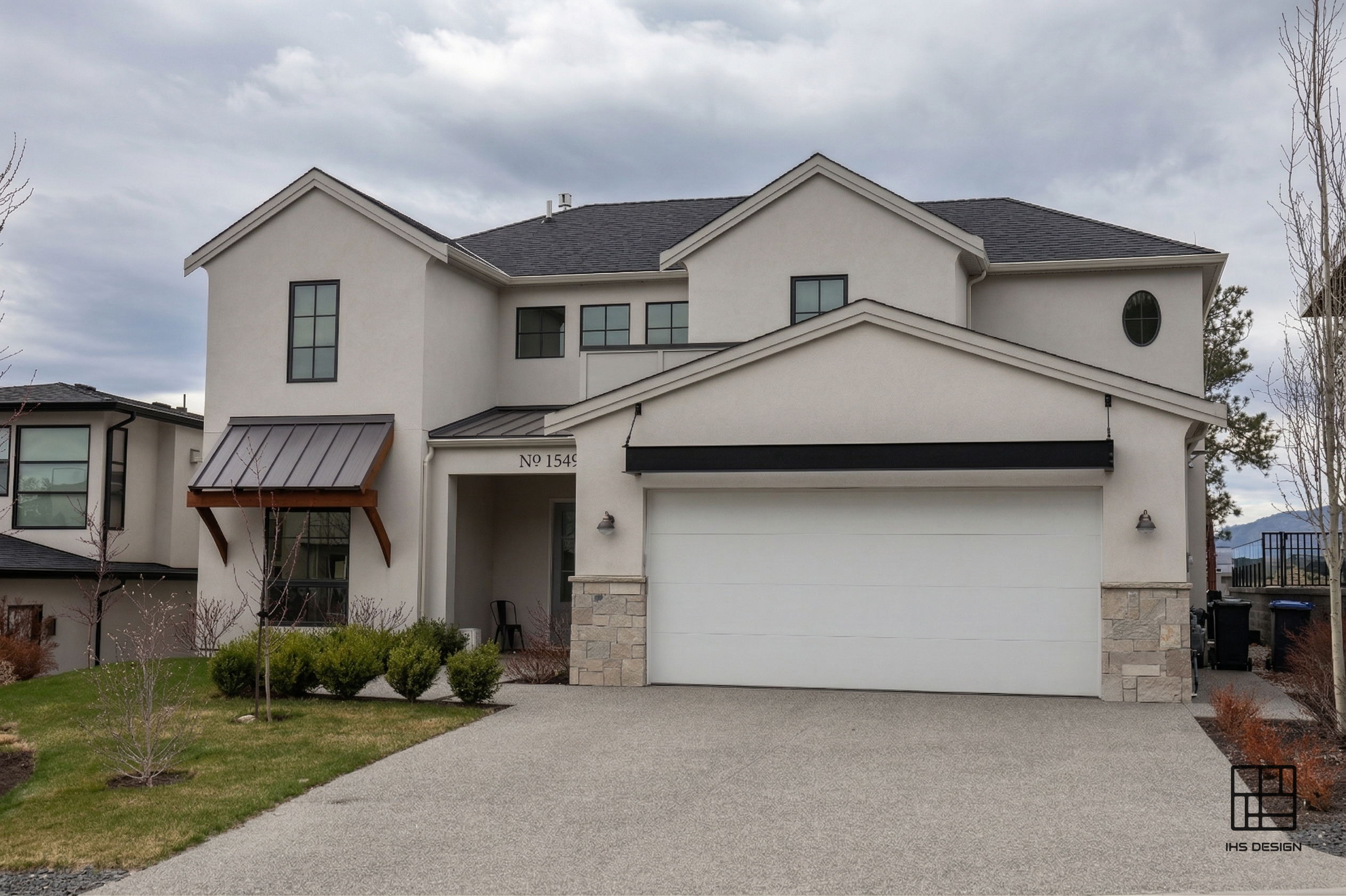 Front exterior view of Cabernet Court in West Kelowna